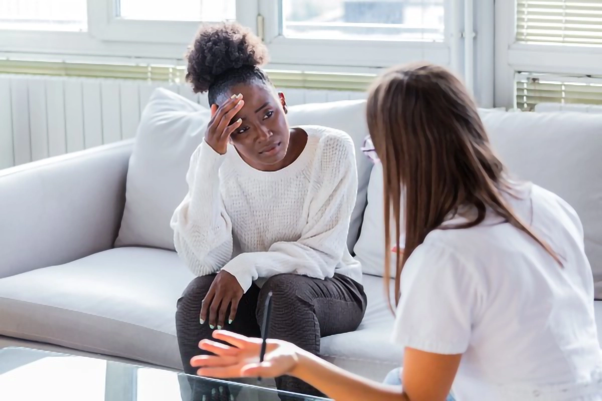 Image of a patient having a difficult conversation